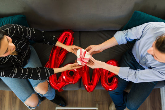 How To Create The Perfect Valentine’s Day Ambience With Candles